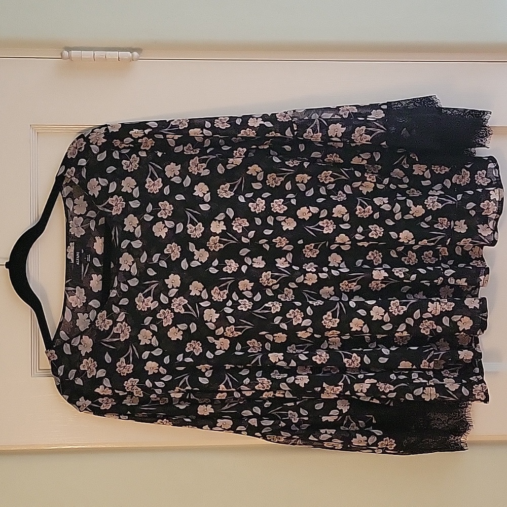 Alfani Black Floral Tunic Top size L